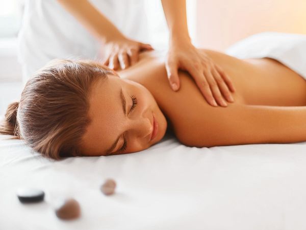 Frau Massage